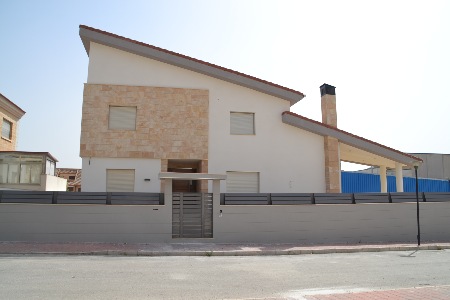 VIVIENDA UNIFAMILIAR