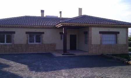 VIVIENDA UNIFAMILIAR AISLADA EN PARCELA